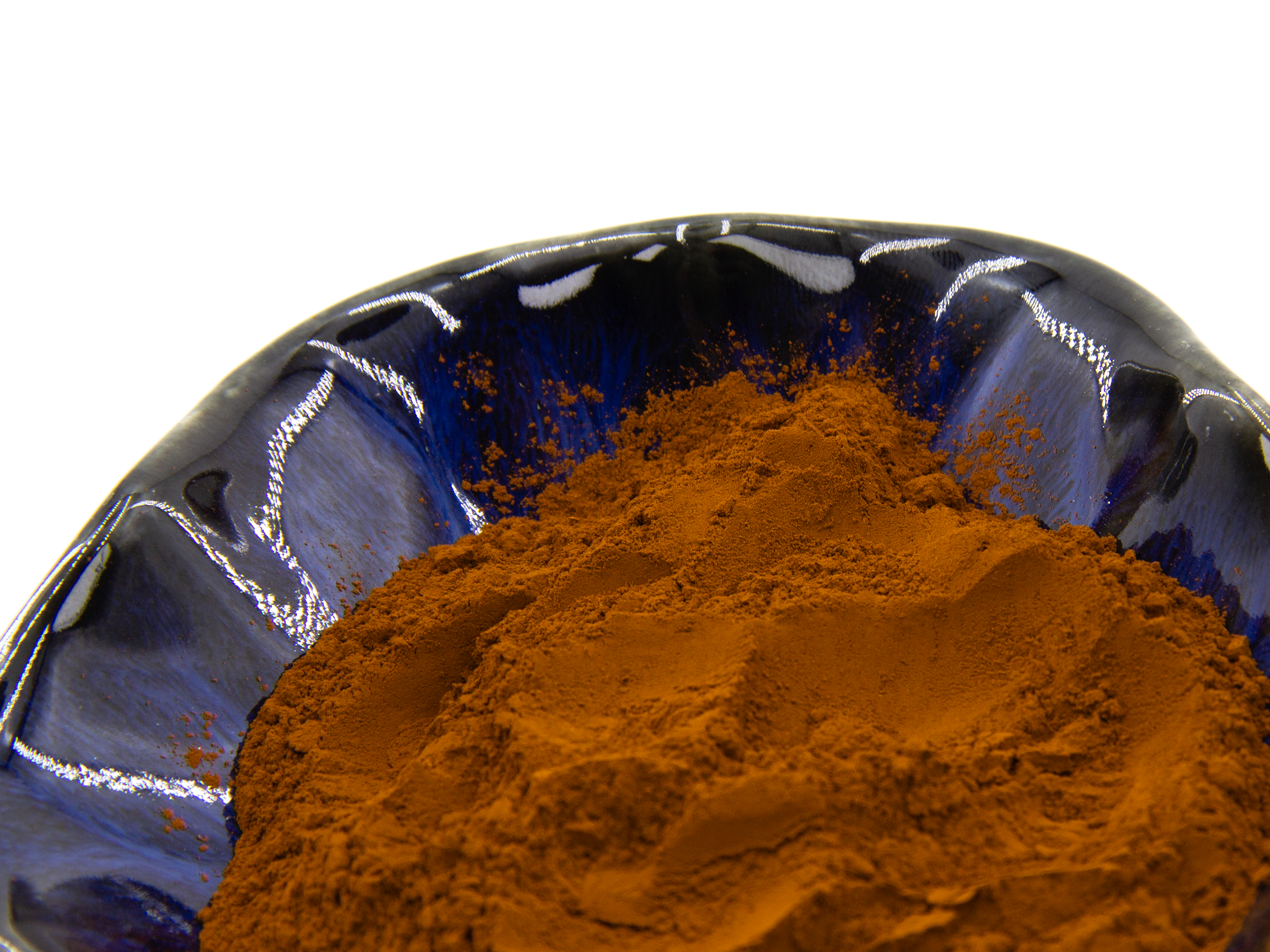 Final Dunaliella salina spray-dried powder — rich amber colour